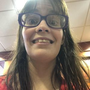 Meet your Posher, Monnis